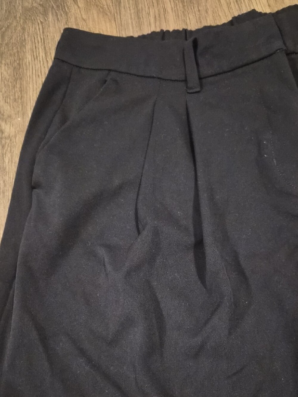 American Eagle Outfitters Black Pleated Skort Shorts - Picture 2 of 14